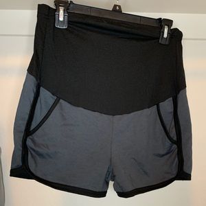 Maternity shorts